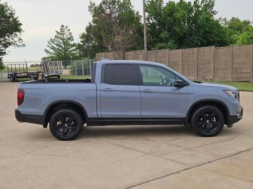 2022 Honda Ridgeline Black