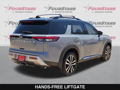 2025 Nissan Pathfinder Platinum FWD