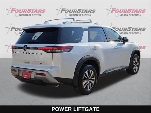 2025 Nissan Pathfinder SL FWD