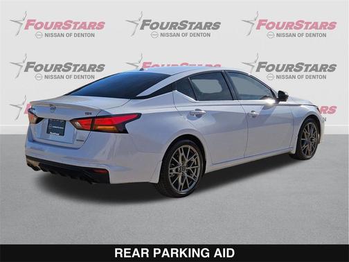 2023 Nissan Altima SR VC-Turbo FWD