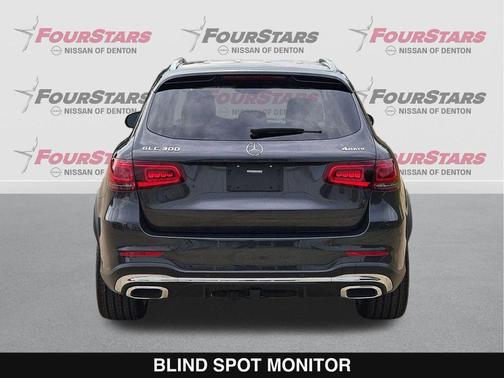Graphite Gray Metallic 2022 Mercedes-Benz GLC 300 4MATIC