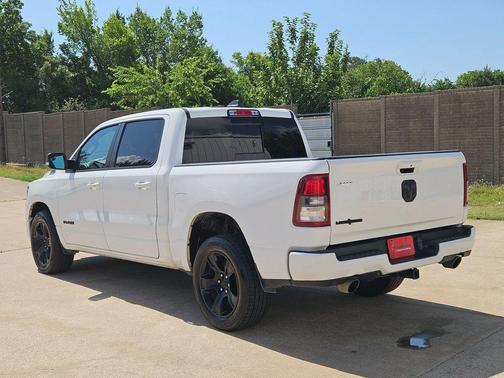 Bright White Clearcoat 2022 RAM 1500 Big Horn/Lone Star