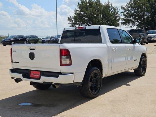 Bright White Clearcoat 2022 RAM 1500 Big Horn/Lone Star