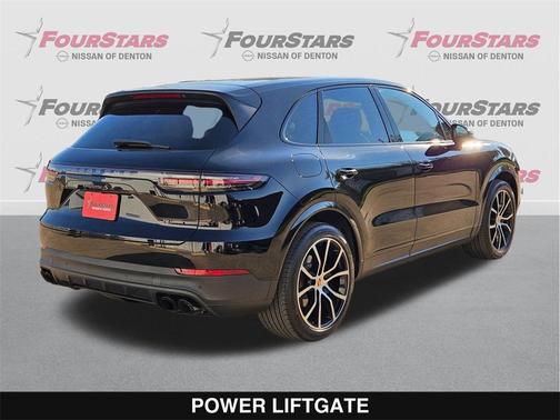 2023 Porsche Cayenne Platinum Edition
