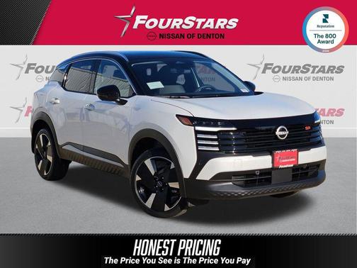 Aspen White/Super Black 2026 Nissan Kicks SR