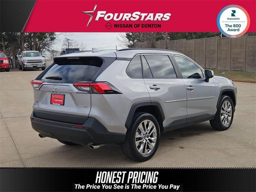 2020 Toyota RAV4 XLE Premium