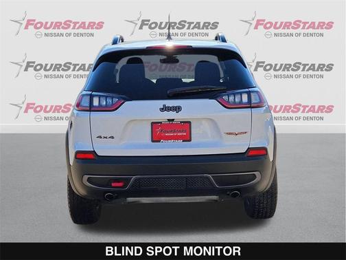 2022 Jeep Cherokee Trailhawk