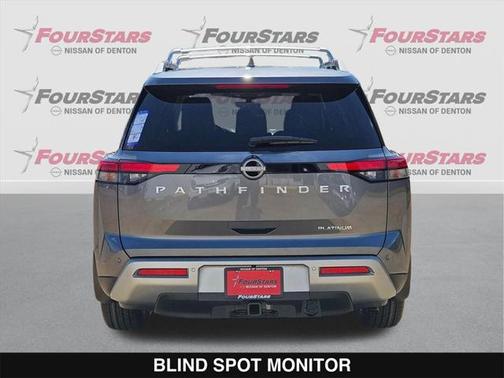 2025 Nissan Pathfinder Platinum FWD