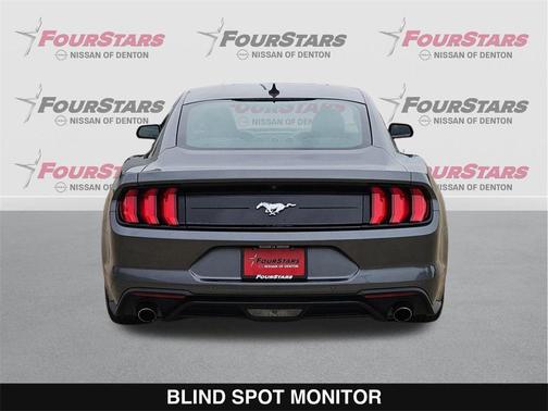 2022 Ford Mustang EcoBoost