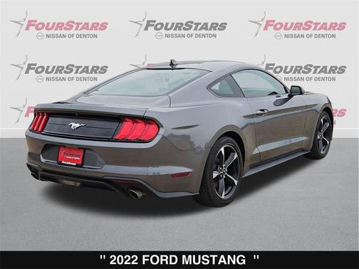 2022 Ford Mustang EcoBoost