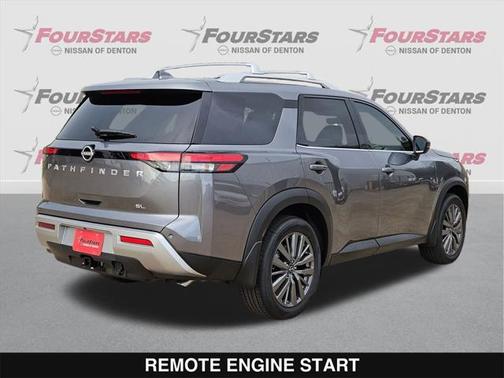 2025 Nissan Pathfinder SL FWD