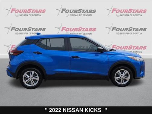 2022 Nissan Kicks S