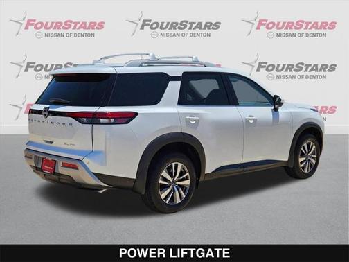 2025 Nissan Pathfinder SL 4WD