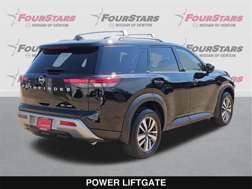 2025 Nissan Pathfinder SL 4WD