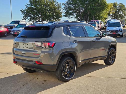 2023 Jeep Compass Trailhawk
