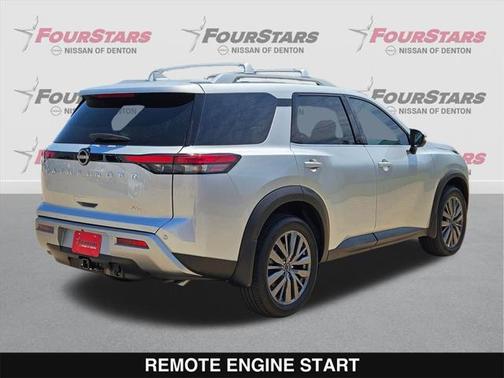 2025 Nissan Pathfinder SL FWD