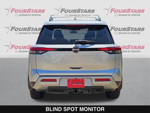 2025 Nissan Pathfinder SL FWD