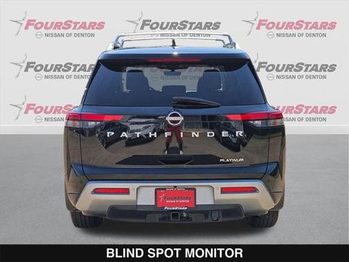 2024 Nissan Pathfinder Platinum FWD