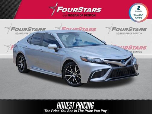 Celestial Silver Metallic 2024 Toyota Camry Hybrid SE