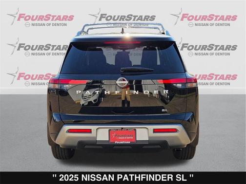 2025 Nissan Pathfinder SL FWD