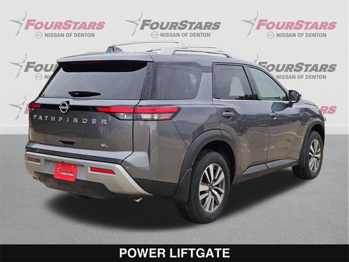 2025 Nissan Pathfinder SL FWD
