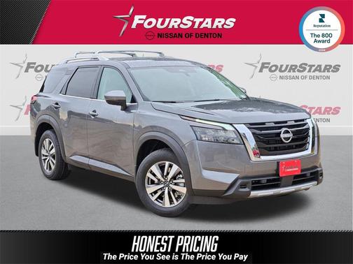 2025 Nissan Pathfinder SL FWD