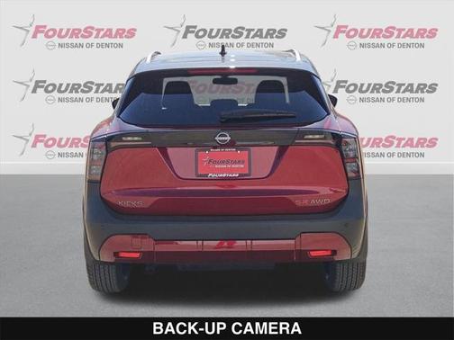 2025 Nissan Kicks SR