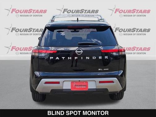 2025 Nissan Pathfinder SL 4WD
