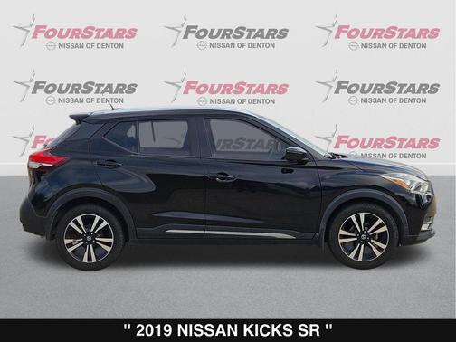 Super Black 2019 Nissan Kicks SR