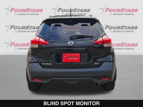 Super Black 2019 Nissan Kicks SR