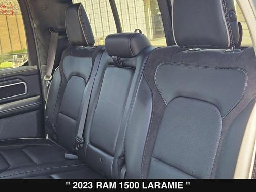 Patriot Blue Pearlcoat 2023 RAM 1500 Laramie