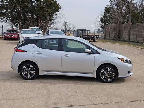 2022 Nissan Leaf SV PLUS 62 kWh