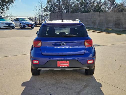 2022 Hyundai VENUE Limited