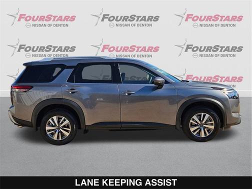 2025 Nissan Pathfinder SL FWD