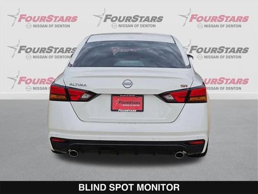2025 Nissan Altima SR FWD