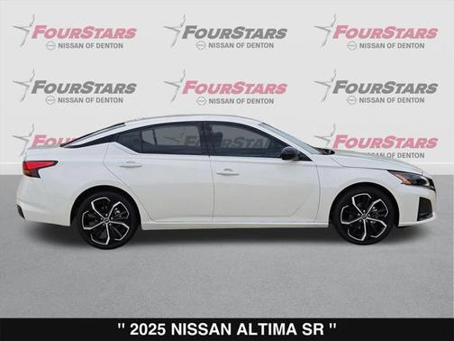 2025 Nissan Altima SR FWD