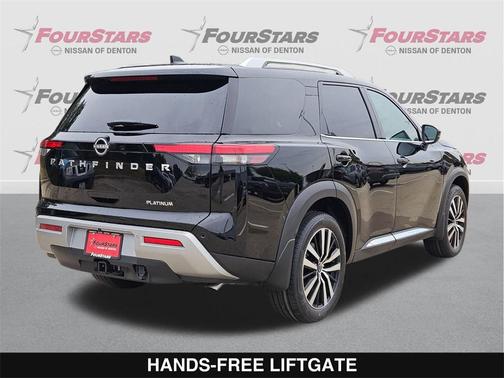2025 Nissan Pathfinder Platinum FWD