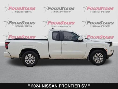 Glacier White 2024 Nissan Frontier SV