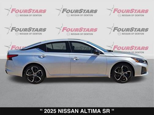 2025 Nissan Altima SR FWD