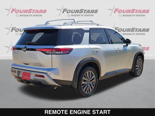 2025 Nissan Pathfinder SL FWD