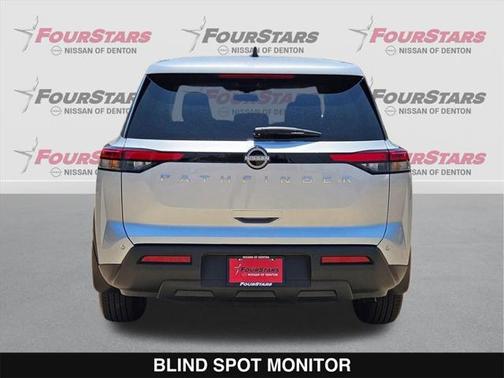 2025 Nissan Pathfinder S FWD