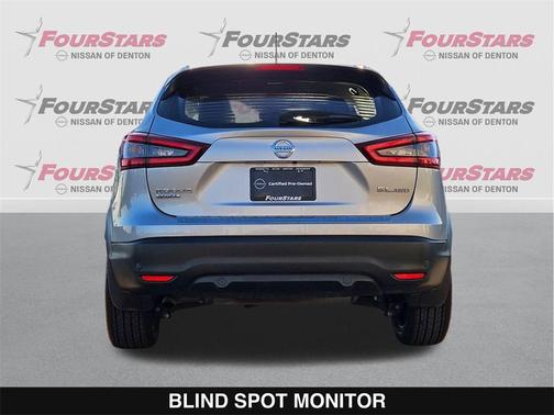 2022 Nissan Rogue Sport SL