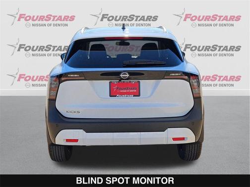 2026 Nissan Kicks SV