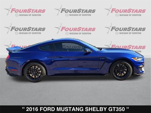 2016 Ford Shelby GT350 Base