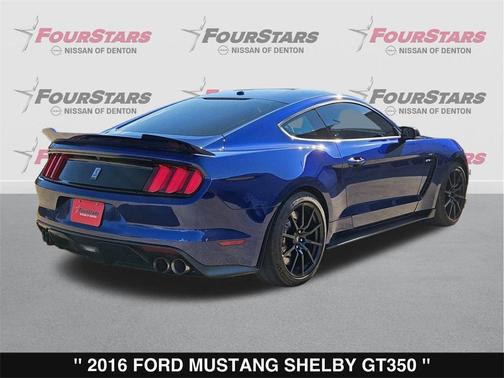 2016 Ford Shelby GT350 Base