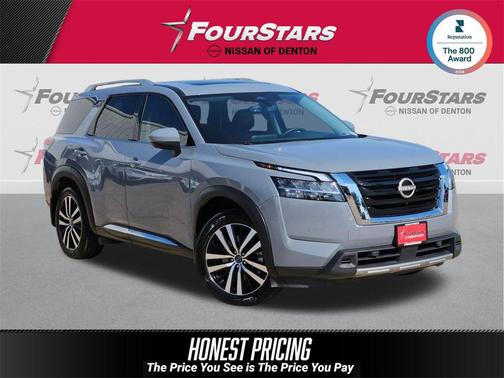 2023 Nissan Pathfinder Platinum FWD