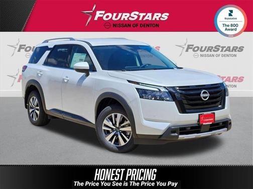 2025 Nissan Pathfinder SL FWD