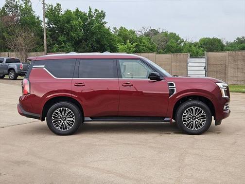 2025 Nissan Armada Platinum 2WD