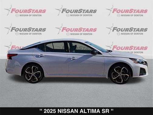2025 Nissan Altima SR FWD