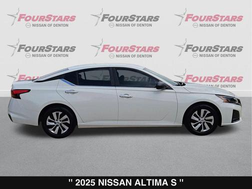 Glacier White 2025 Nissan Altima S FWD